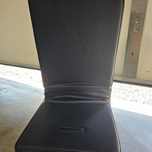 Aces Racing Bump Seat - Picture 1 of 2